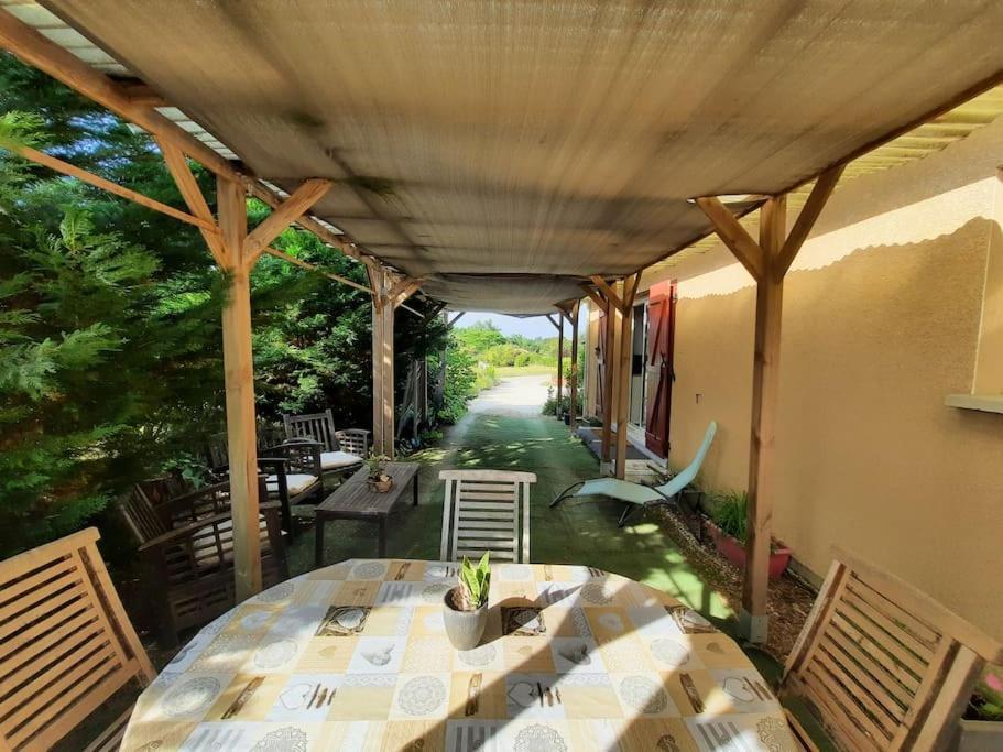 Ravissant T2, Cl 3 Etoiles, 3 Pers Et 1 Enf , 3 Lits, Parking Et Patio Apartman Saint-Sever  Kültér fotó